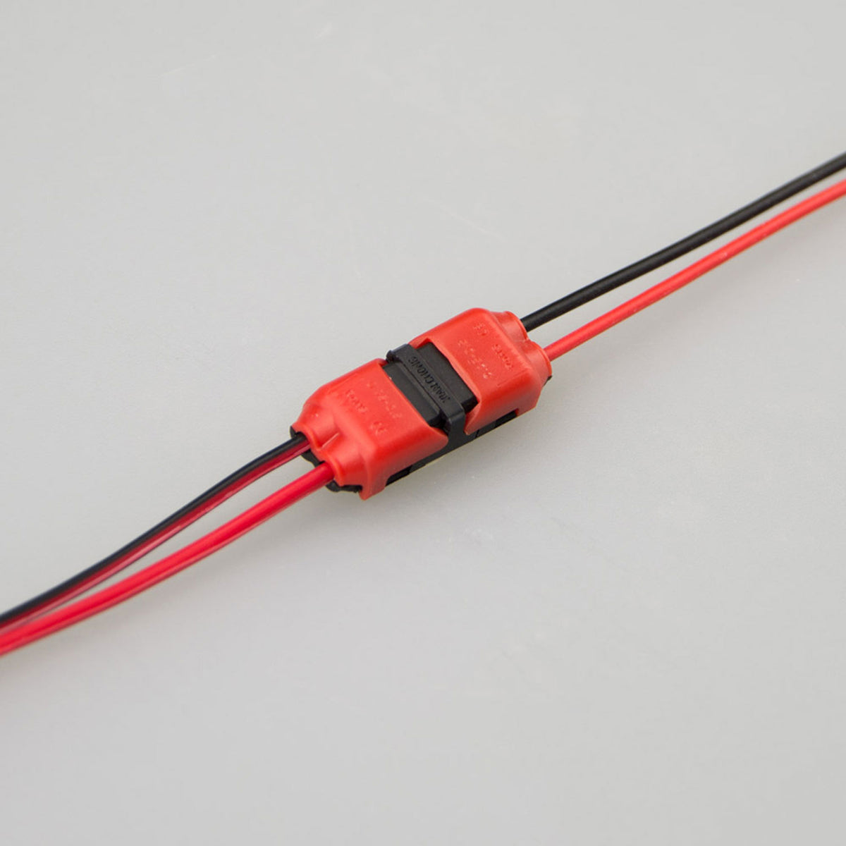 Linear cable quick-release terminal, 2-pole