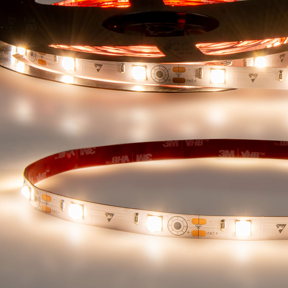 LED HEQ830 flex ribbon lens 160°, 24V DC, 17W, IP20, 3000K, 5m roll, 28 LED/m