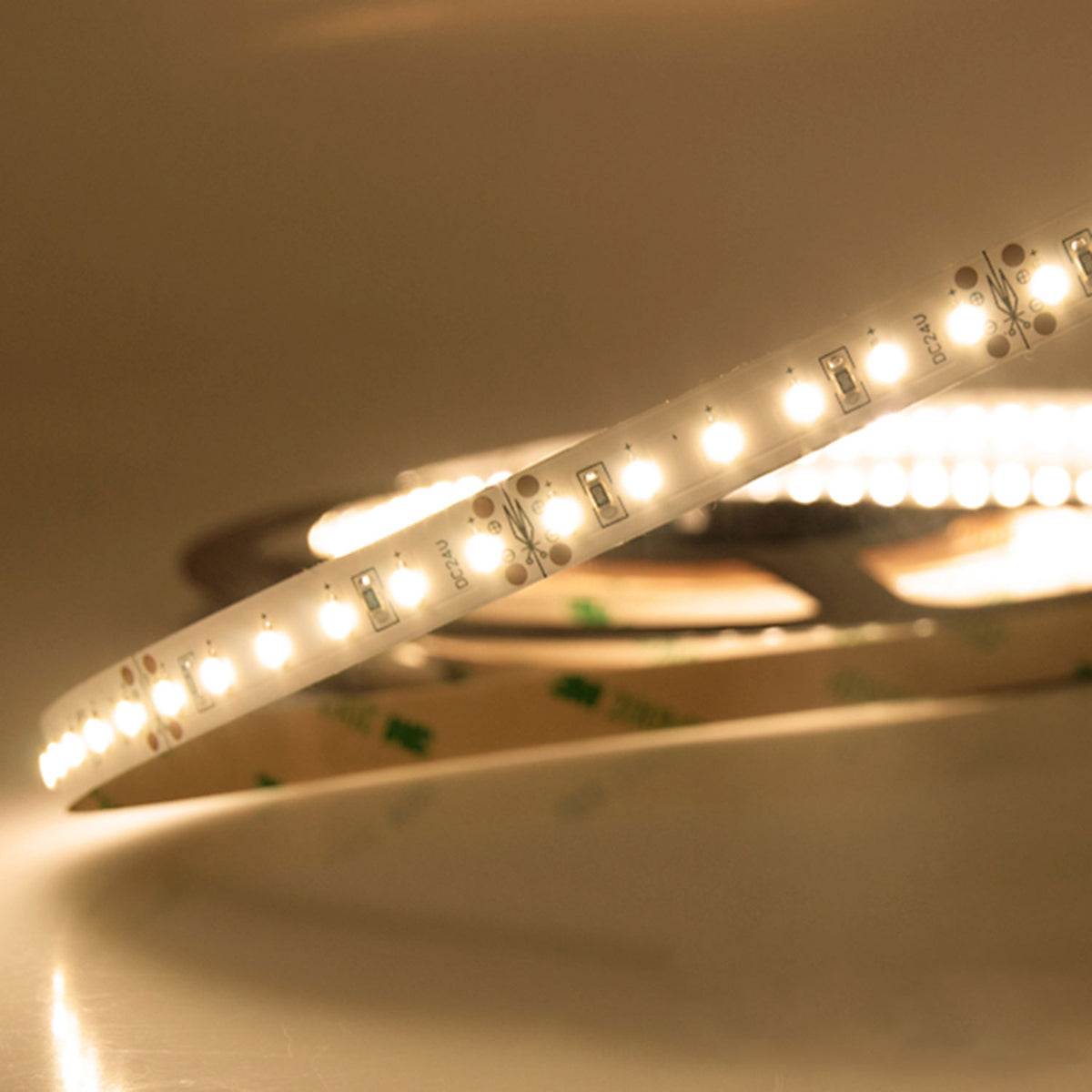 LED HEQ825 Flexband Classic, 24V DC, 16W, IP20, 2500K, 5m roll, 120 LED/m