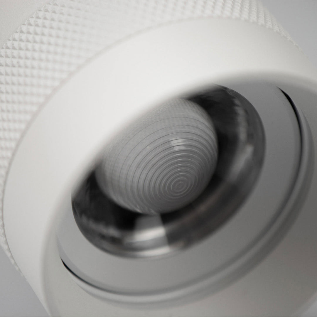 3-phase track spotlight, focusable, 24W, 20°-55°, matte white, 3000K, dimmable
