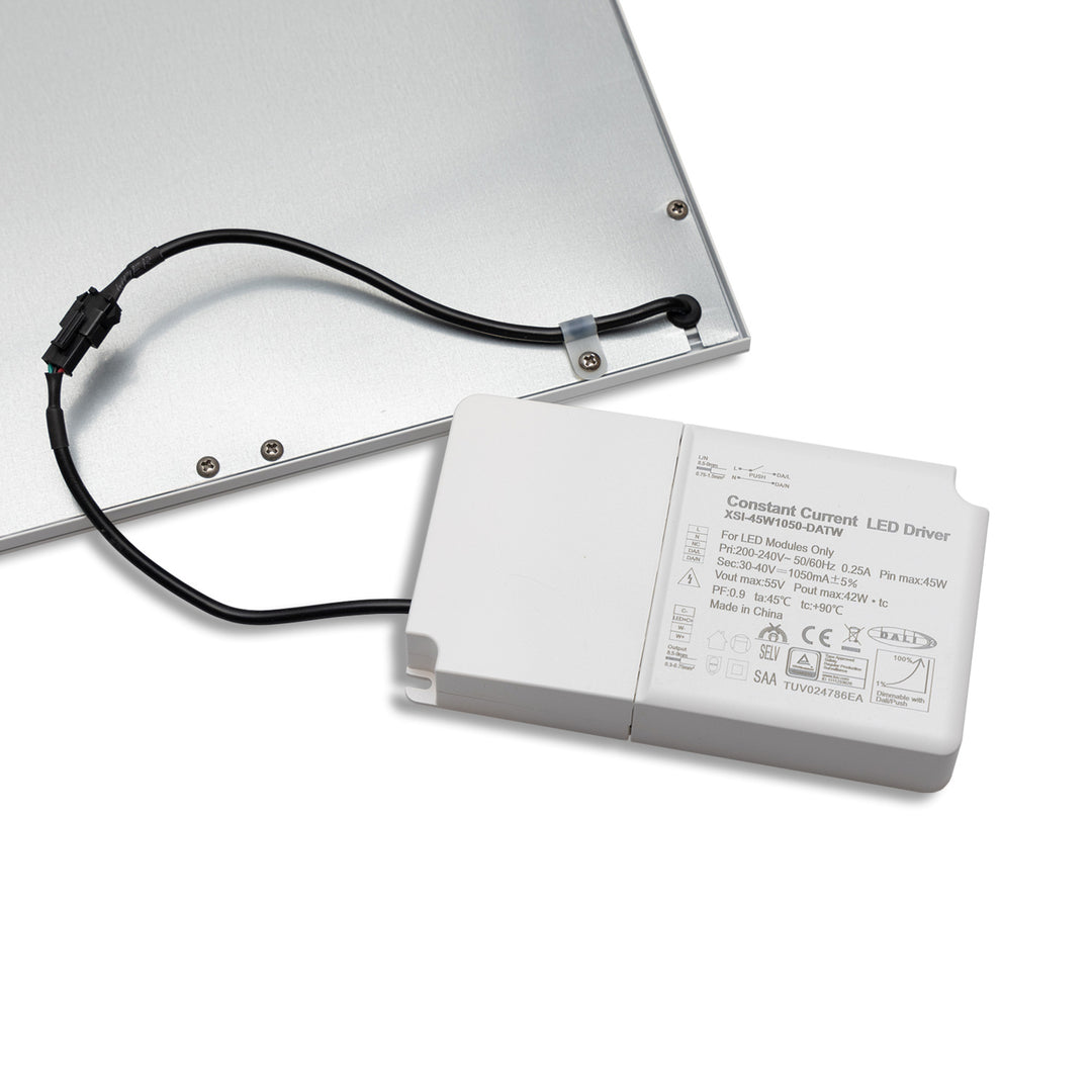 LED Panel HCL Line 600, UGR<19 4H/8H, CRI90, 42W, weißdynamisch, DALI DT8
