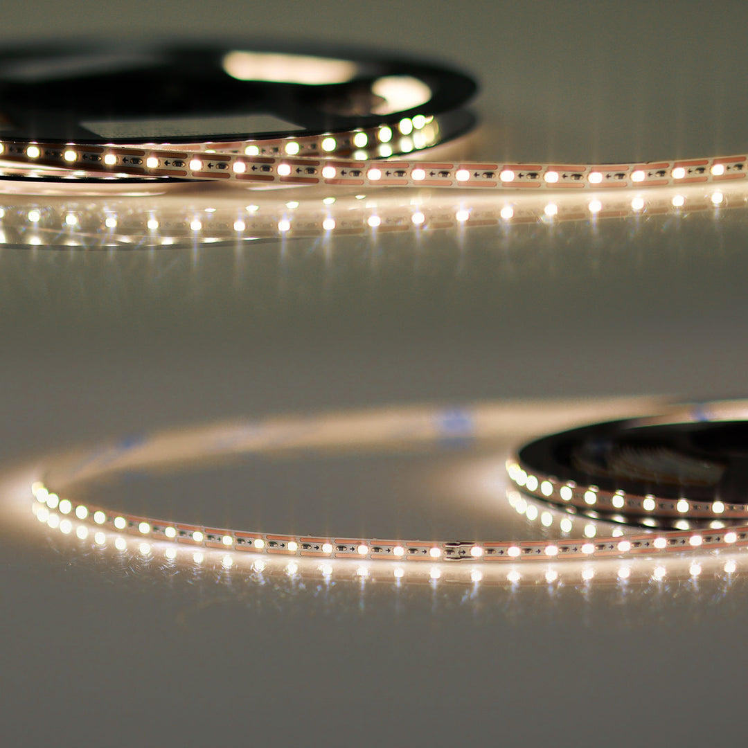 LED CRI930 MiniAMP Flexband, 12V DC, 7W, IP20, 3000K, 500cm, Kabel beids. + maleAMP, 120 LED/m